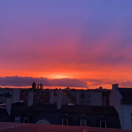 Loft Jezycki شقة *